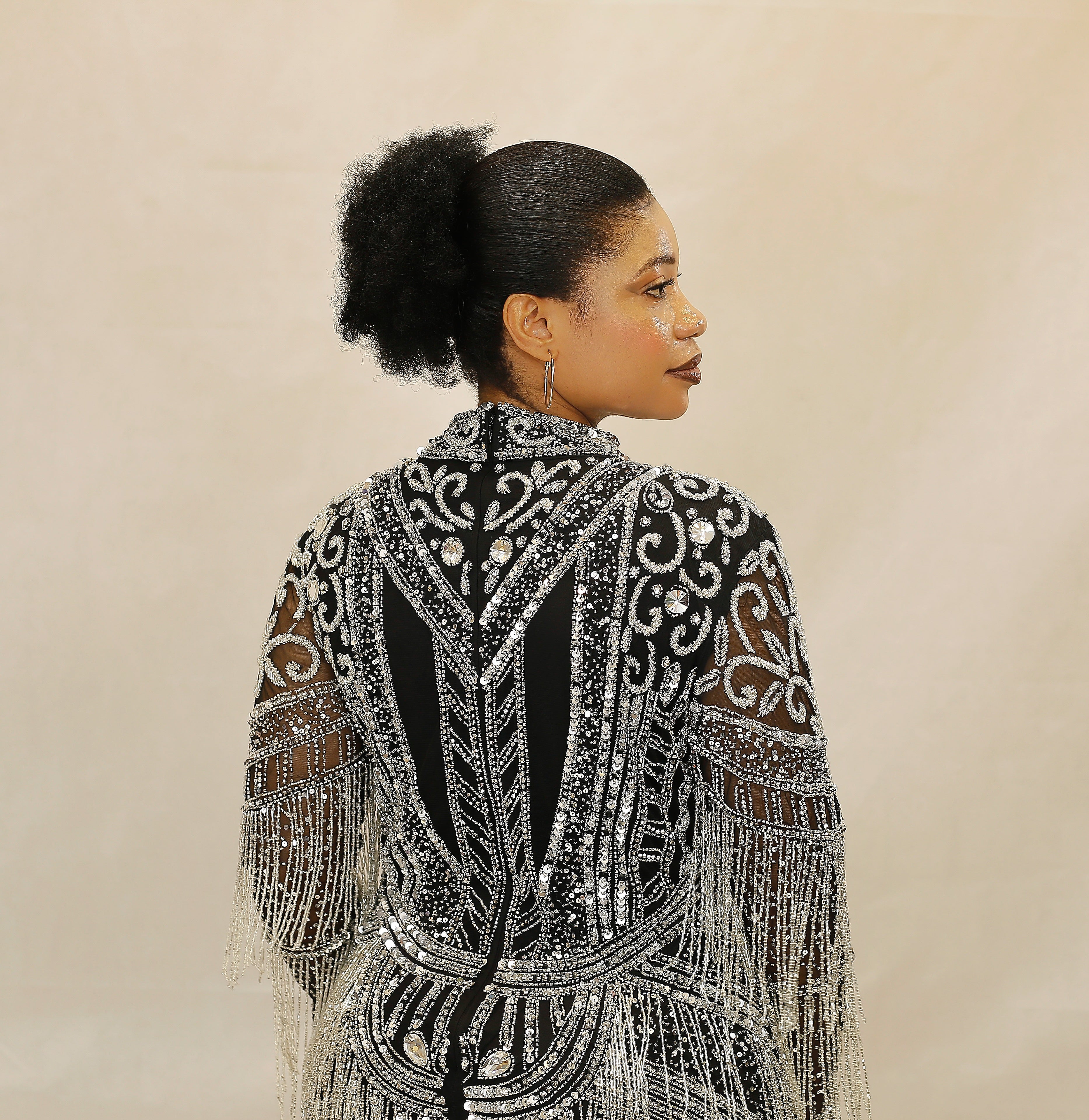 Silver Flower ! الزهرة الفضية ! Kumush gul ! Fleur d'argent ! Party Wear, Evening Wear